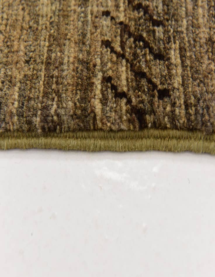 Detail image of  2' 8 x 4' 2  Hand Knotted Modern Ziegler Rug