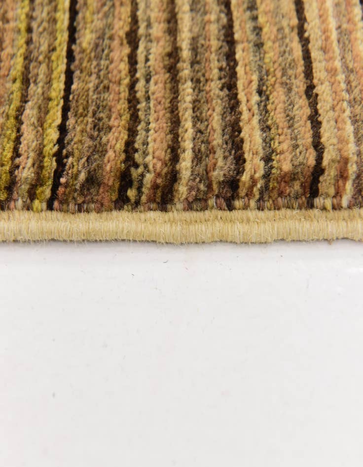 Detail image of  5' 7 x 7'  Hand Knotted Modern Ziegler Rug