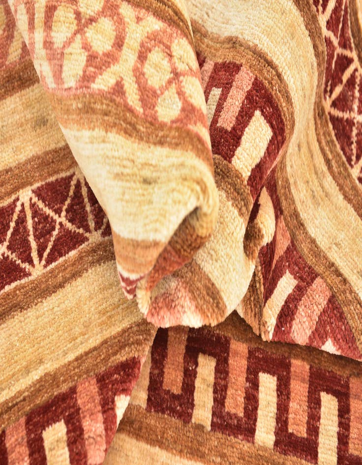 Detail image of  5' 9 x 8' 10  Hand Knotted Modern Ziegler Rug