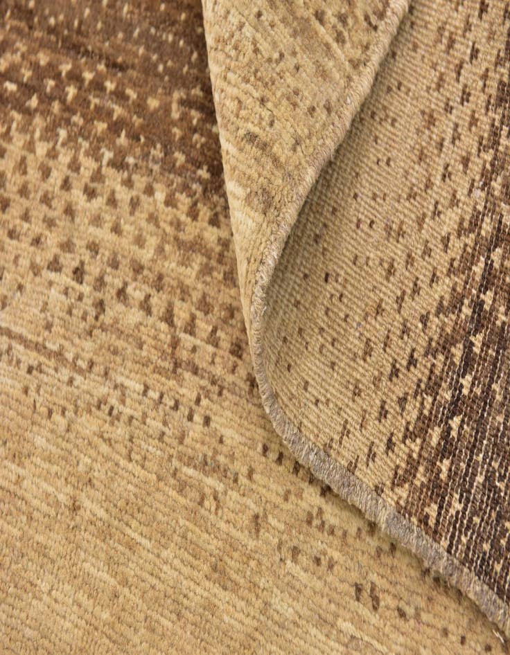 Detail image of  4' 10 x 6' 5  Hand Knotted Modern Ziegler Rug