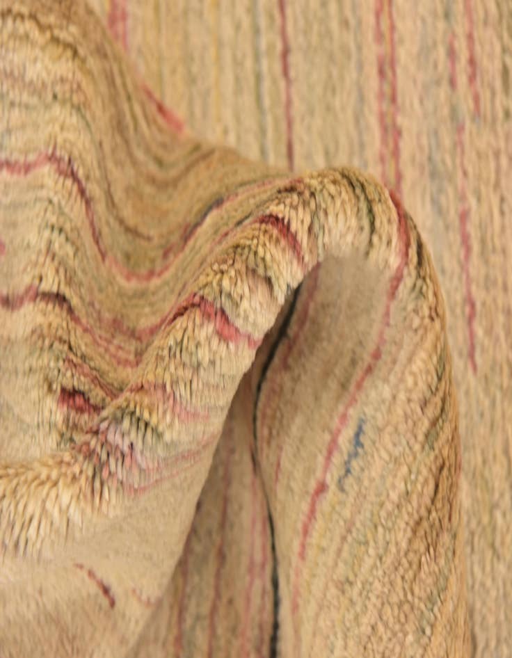 Detail image of  3' 5 x 4' 9  Hand Knotted Modern Ziegler Rug