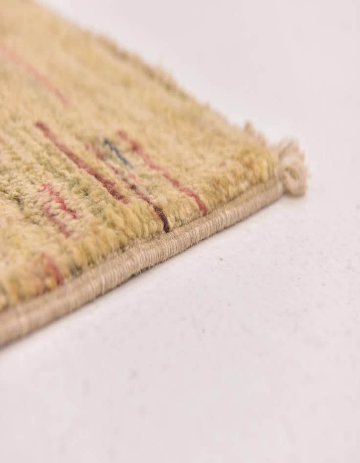 Detail image of  3' 5 x 4' 9  Hand Knotted Modern Ziegler Rug