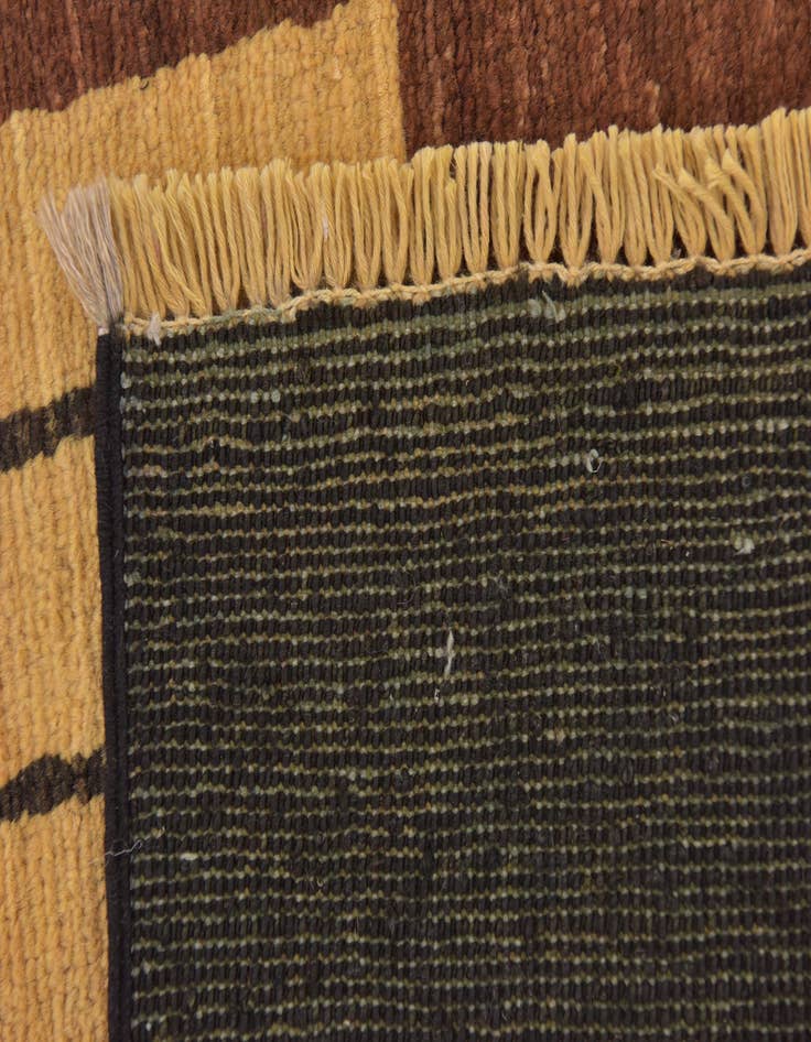 Detail image of  5' 4 x 7' 7  Hand Knotted Modern Ziegler Rug