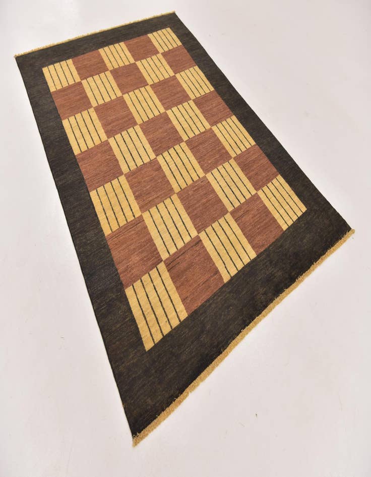 Detail image of  5' 4 x 7' 7  Hand Knotted Modern Ziegler Rug