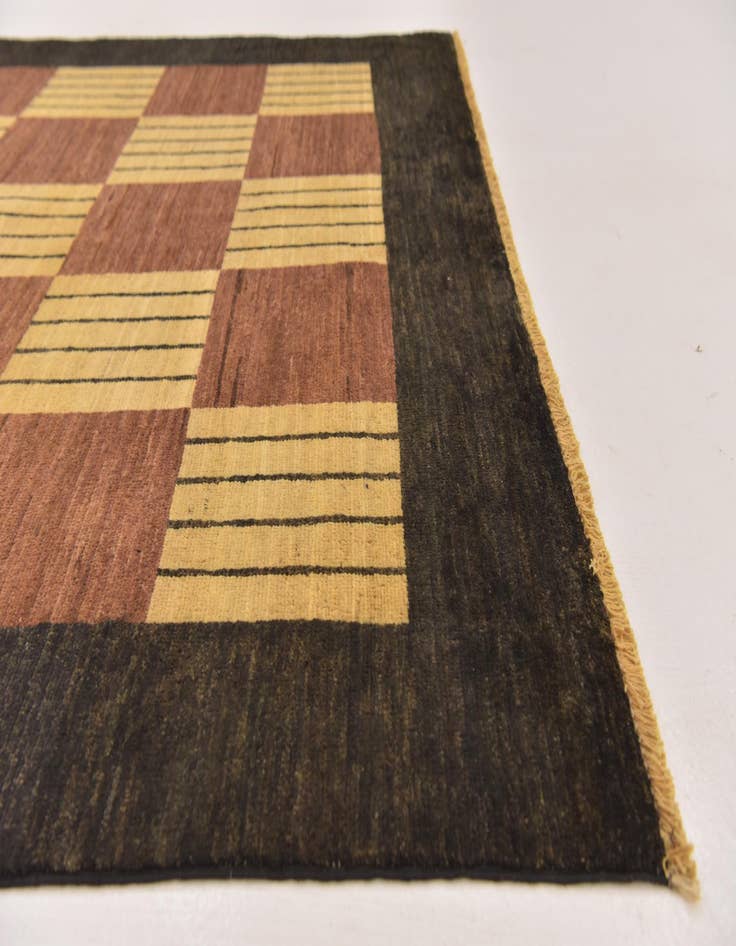 Detail image of  5' 4 x 7' 7  Hand Knotted Modern Ziegler Rug