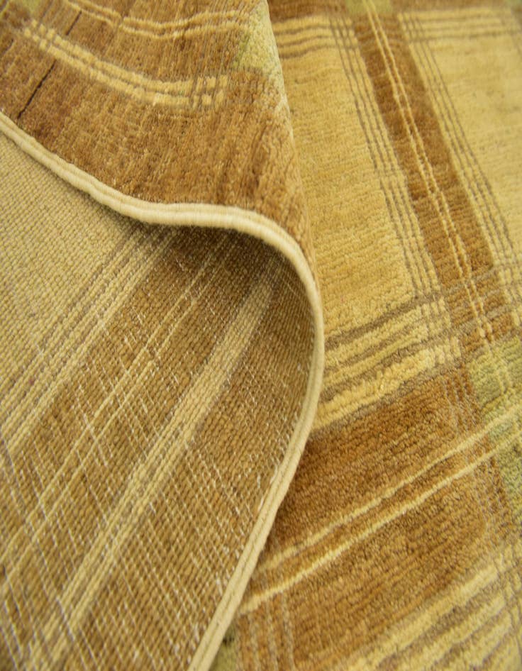 Detail image of  4' 7 x 6' 6  Hand Knotted Modern Ziegler Rug