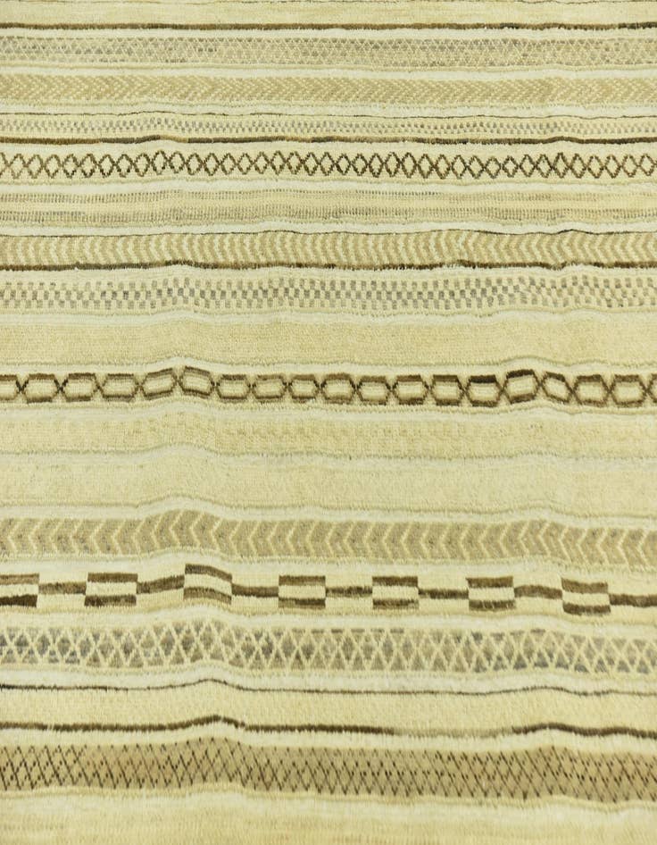 Detail image of  6' 4 x 9' 6  Hand Knotted Modern Ziegler Rug