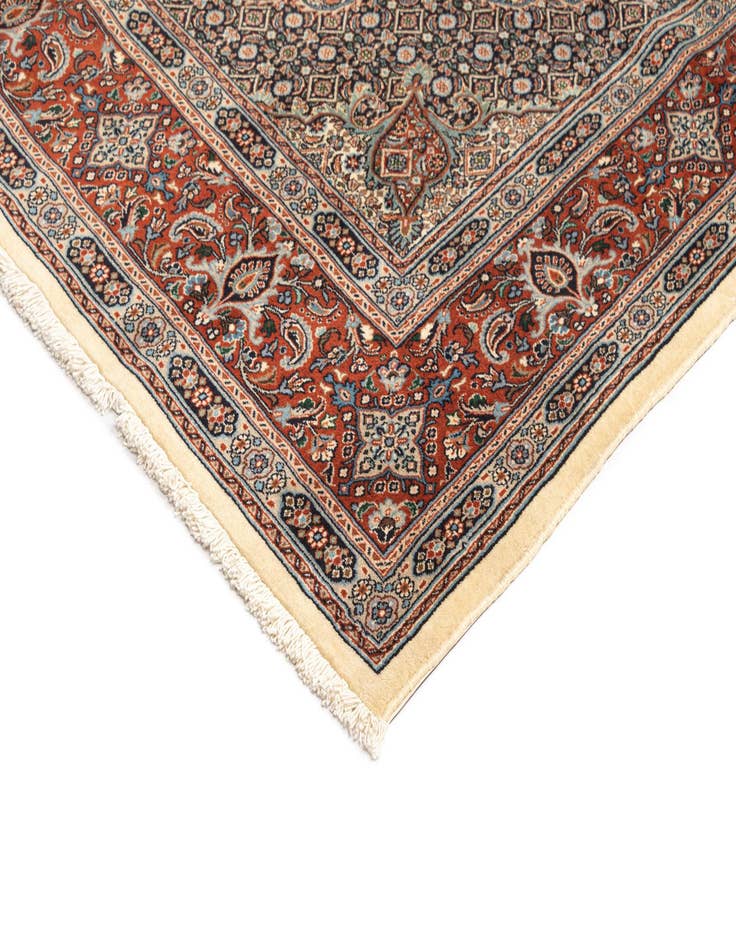 Detail image of  6' 7 x 9' 10 Mood Wool Rug