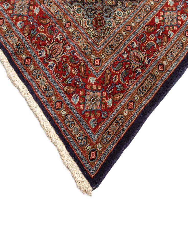 Detail image of  6' 6 x 7' 9 Mood Wool Rug