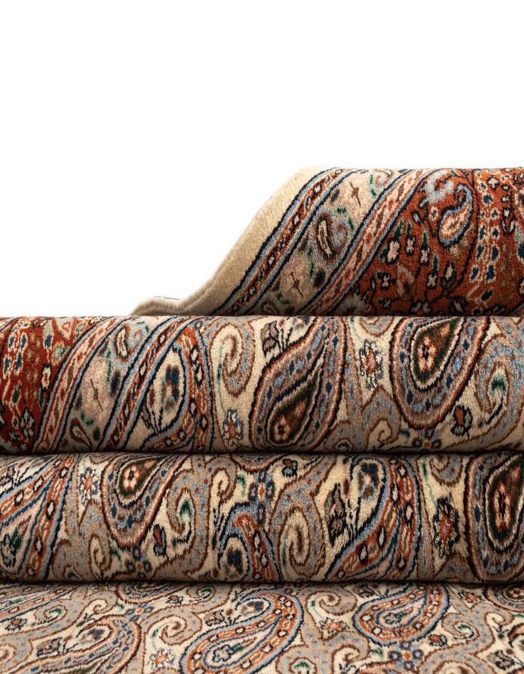 Detail image of  5' 10 x 7' 9 Mood Wool Rug