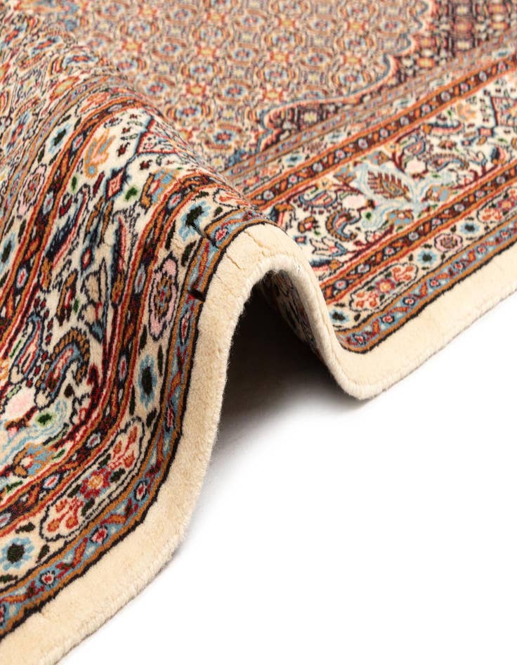 Detail image of  5' 7 x 8' Mood Wool Rug