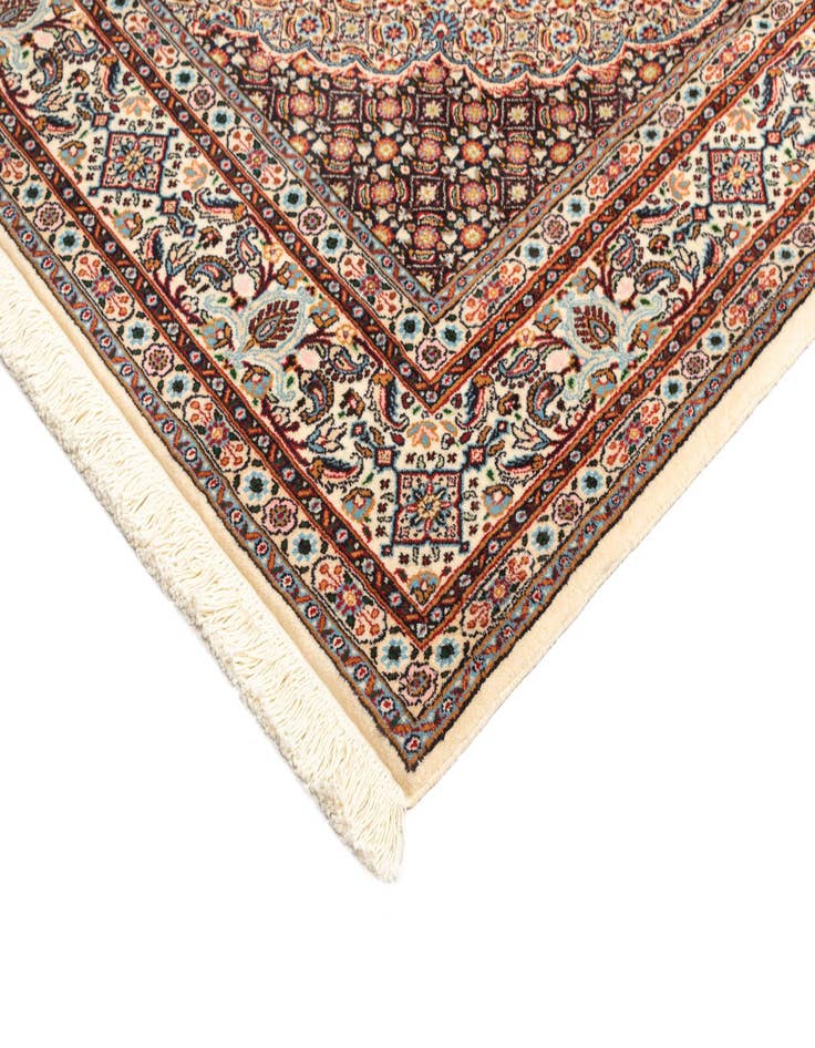 Detail image of  5' 7 x 8' Mood Wool Rug