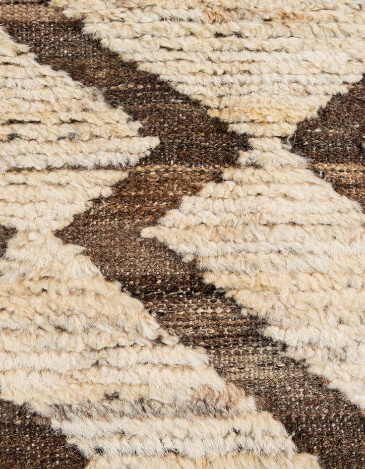 Detail image of  5' 1 x 6' 5  Hand Knotted Moroccan Wool Rug