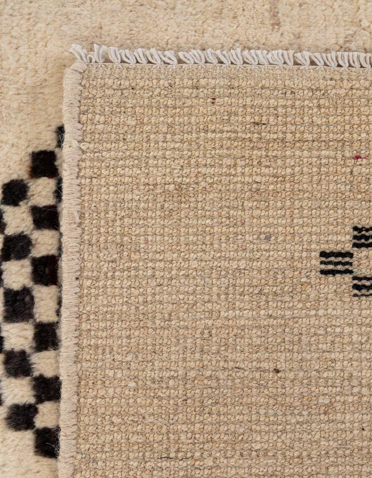 Detail image of  5' 7 x 7' 7  Hand Knotted Moroccan Wool Rug