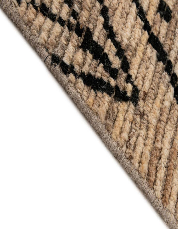 Detail image of  5' 9 x 7' 6  Hand Knotted Moroccan Wool Rug