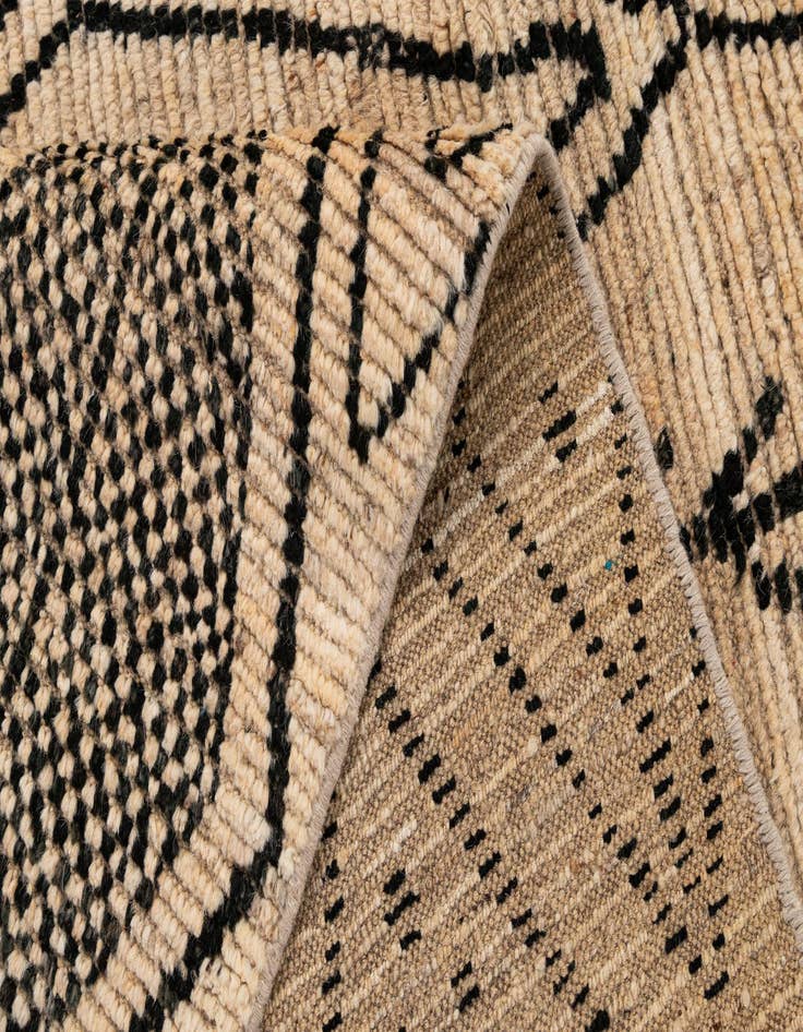 Detail image of  5' 9 x 7' 6  Hand Knotted Moroccan Wool Rug