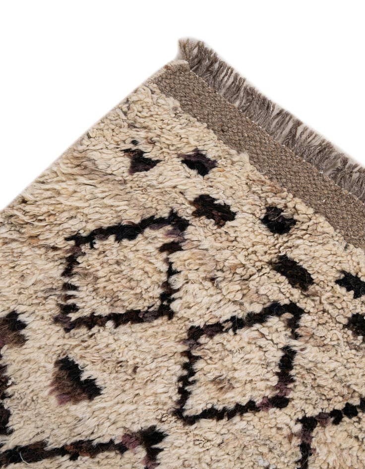 Detail image of  5' 5 x 7' 8  Hand Knotted Moroccan Wool Rug