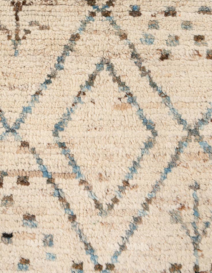Detail image of  6' 8 x 9' 5  Hand Knotted Moroccan Wool Rug