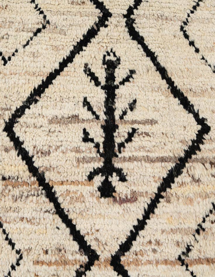 Detail image of  6' 9 x 9' 8  Hand Knotted Moroccan Wool Rug