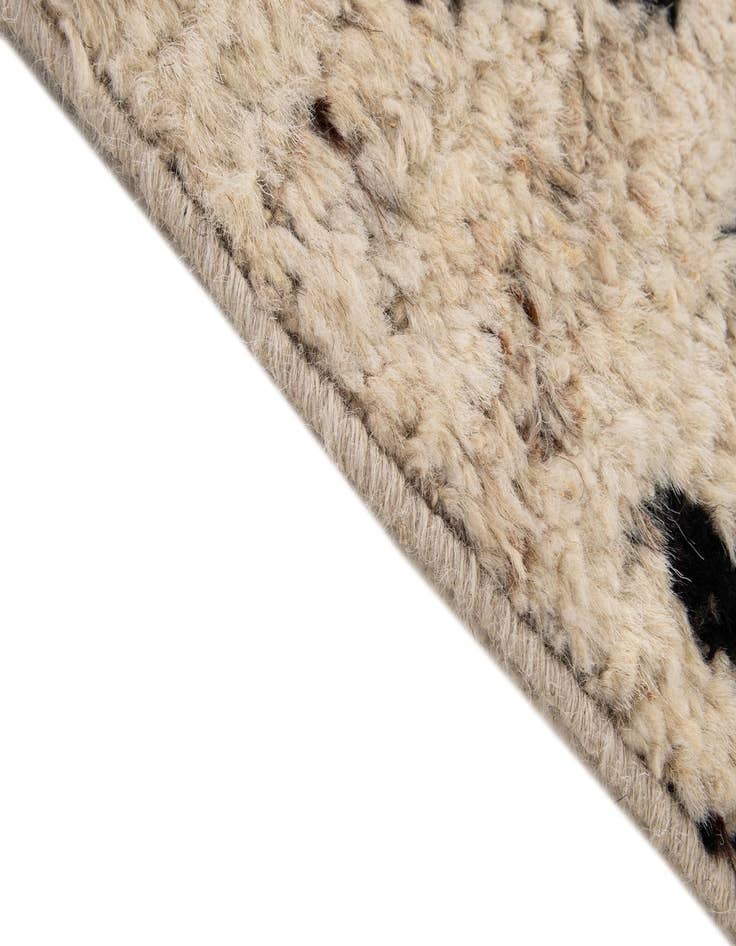 Detail image of  6' 9 x 9' 7  Hand Knotted Moroccan Wool Rug