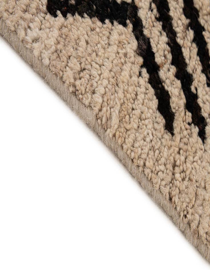 Detail image of  8' 6 x 9' 11  Hand Knotted Moroccan Wool Rug