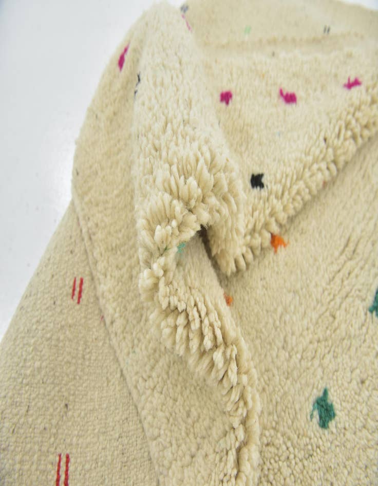 Detail image of  3' 8 x 6' 7  Hand Knotted Moroccan Wool Rug