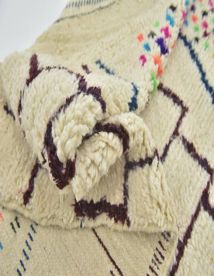 Detail image of  4' 6 x 6' 2  Hand Knotted Moroccan Wool Rug