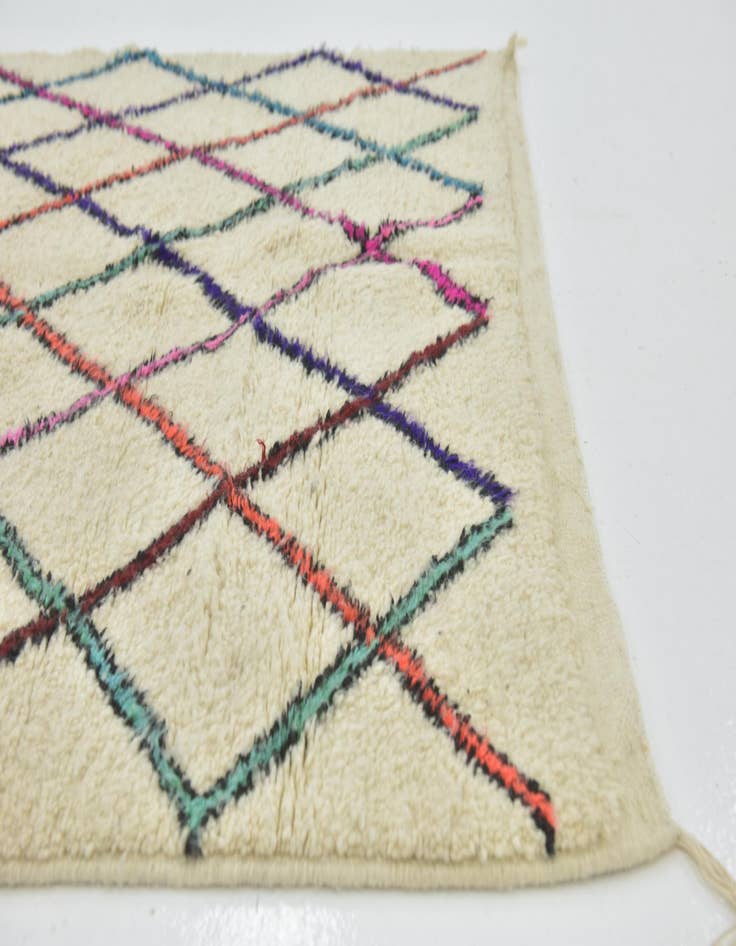 Detail image of  4' 10 x 6' 4  Hand Knotted Moroccan Wool Rug