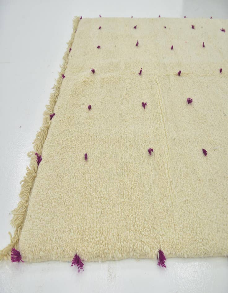 Detail image of 5' x 8' 6 Hand Knotted Moroccan Wool Rug