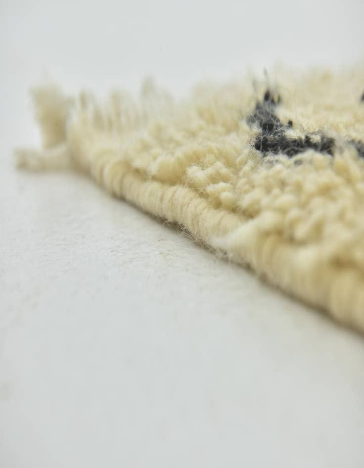 Detail image of  6' 4 x 9' 6  Hand Knotted Moroccan Wool Rug