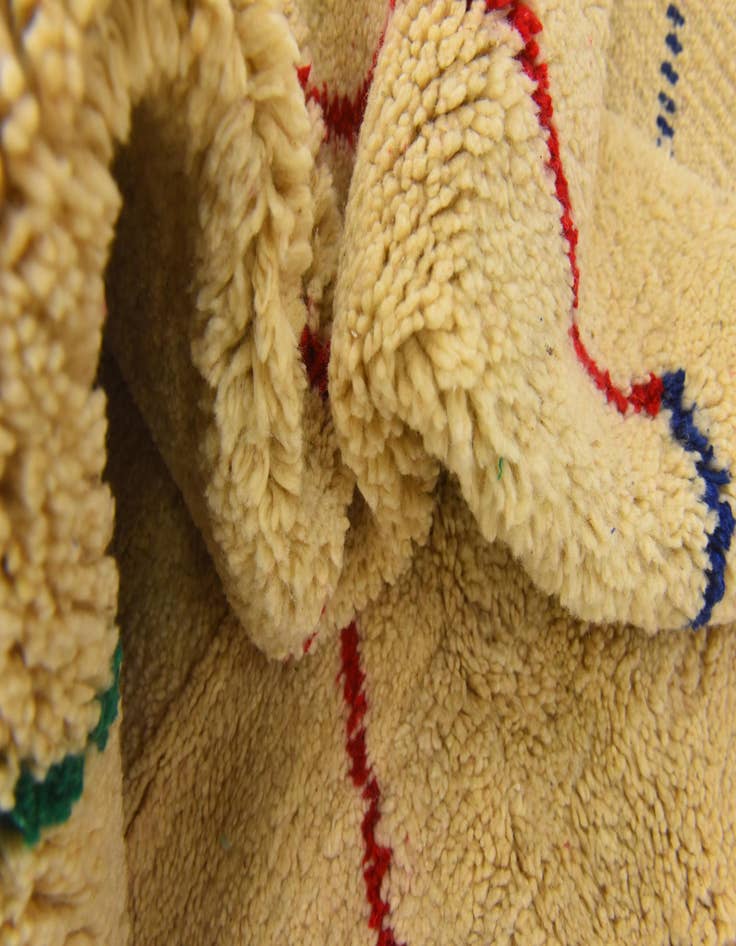 Detail image of  5' 1 x 8' 2  Hand Knotted Moroccan Wool Rug