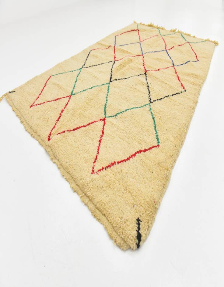 Detail image of  5' 1 x 8' 2  Hand Knotted Moroccan Wool Rug