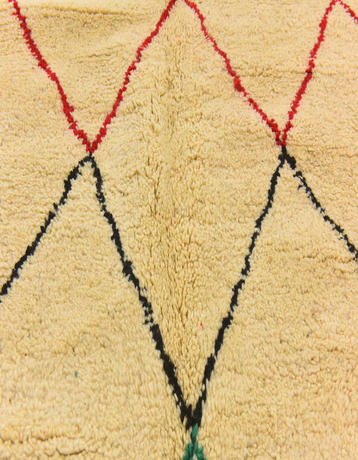 Detail image of  5' 1 x 8' 2  Hand Knotted Moroccan Wool Rug