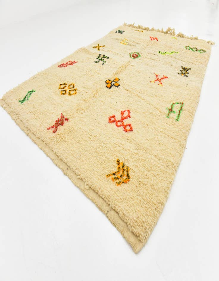 Detail image of  5' 4 x 7' 10  Hand Knotted Moroccan Wool Rug