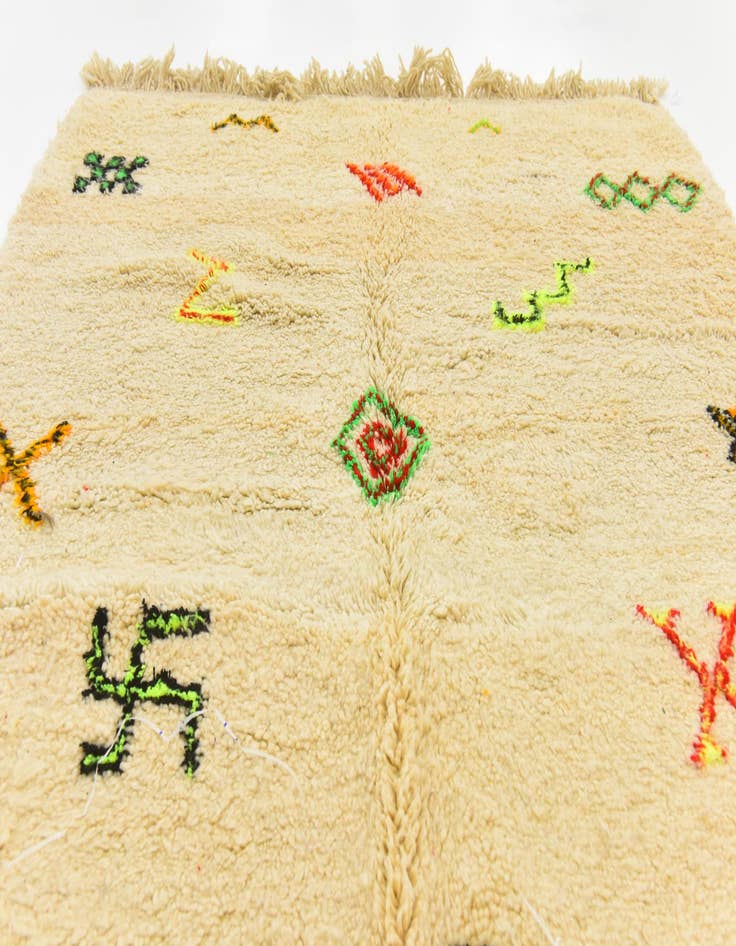 Detail image of  5' 4 x 7' 10  Hand Knotted Moroccan Wool Rug