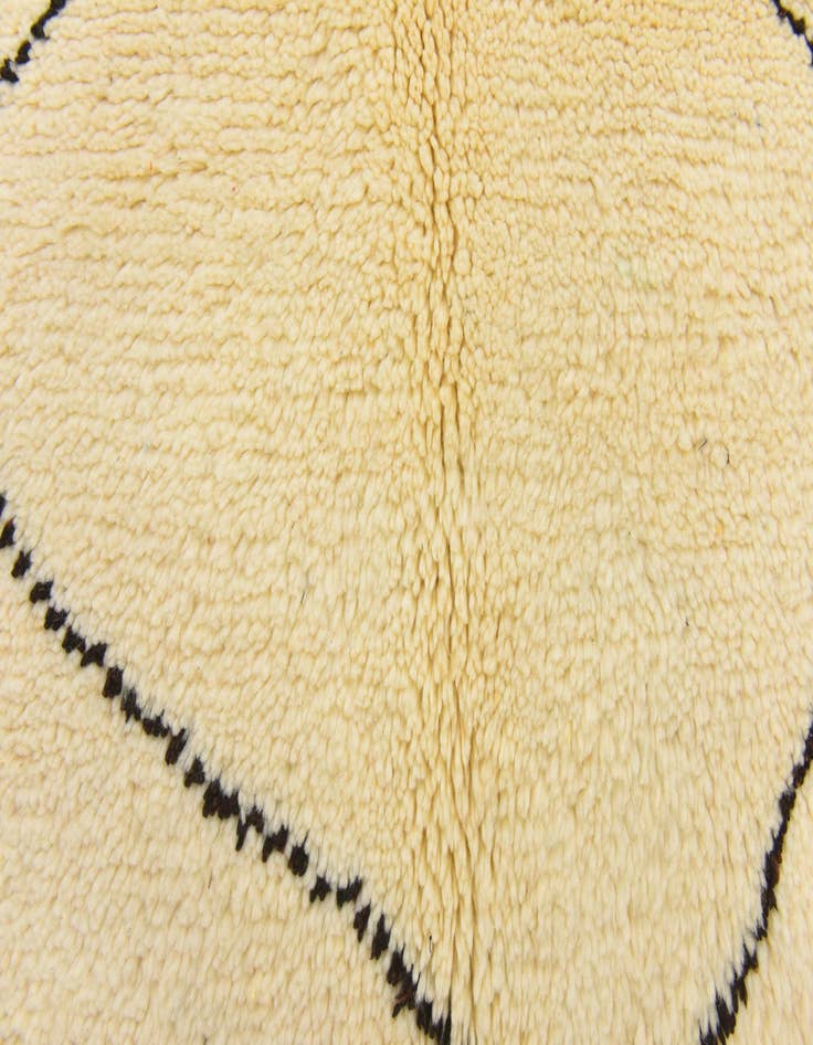 Detail image of  5' 1 x 8' 3  Hand Knotted Moroccan Wool Rug