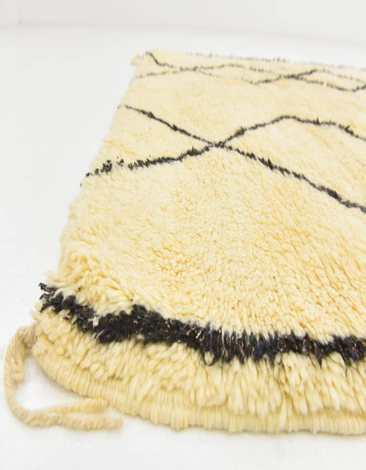 Detail image of  5' x 8' 5  Hand Knotted Moroccan Wool Rug