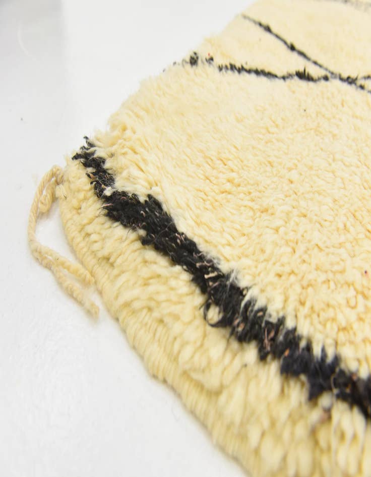 Detail image of  5' x 8' 5  Hand Knotted Moroccan Wool Rug