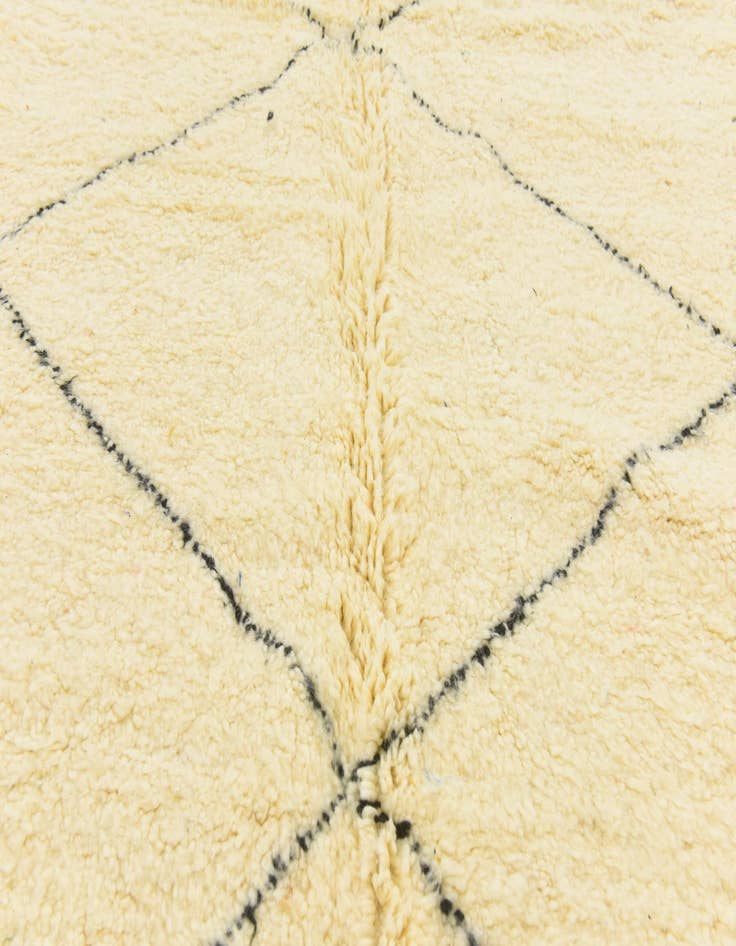 Detail image of  7' 3 x 9' 8  Hand Knotted Moroccan Wool Rug