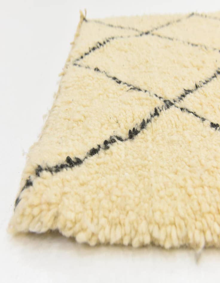 Detail image of  3' x 4' 10  Hand Knotted Moroccan Wool Rug