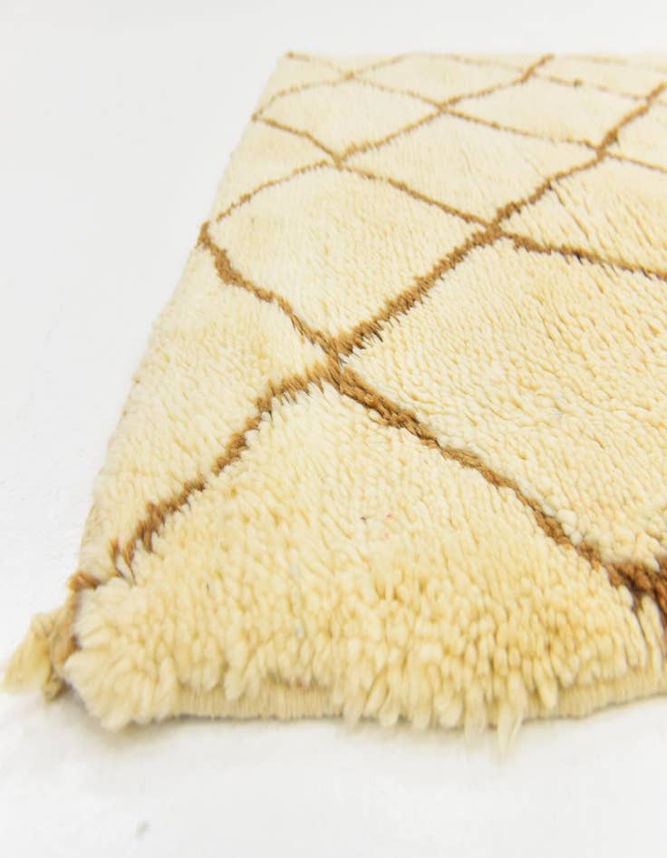 Detail image of  2' 10 x 5' 2  Hand Knotted Moroccan Wool Rug