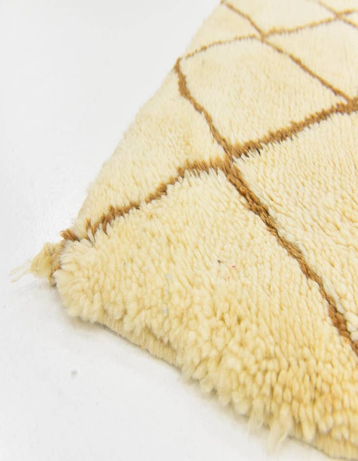 Detail image of  2' 10 x 5' 2  Hand Knotted Moroccan Wool Rug