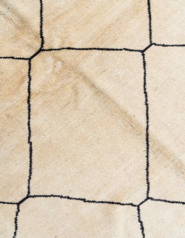 Detail image of  5' 5 x 8'  Hand Knotted Moroccan Wool Rug