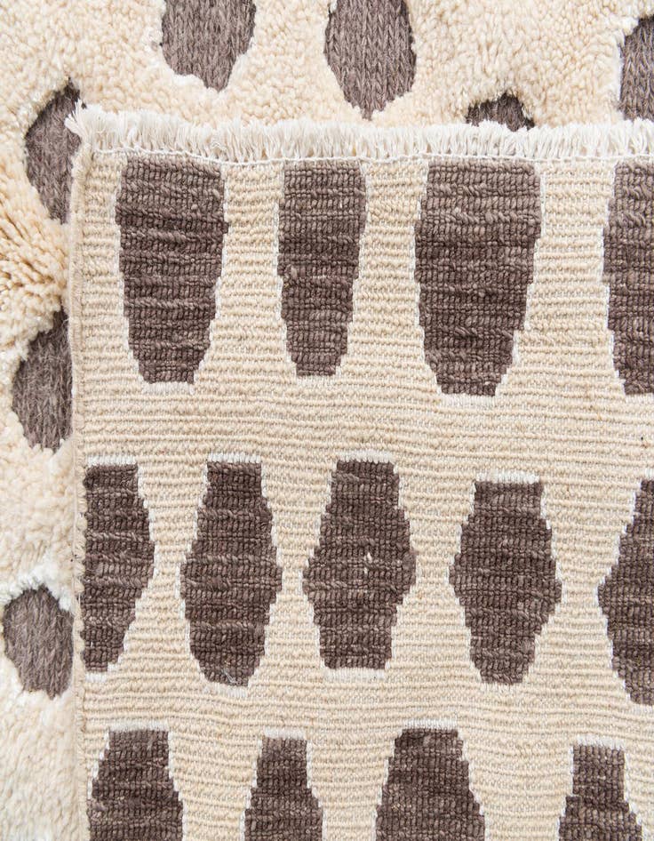 Detail image of  5' 5 x 7' 9  Hand Knotted Moroccan Wool Rug