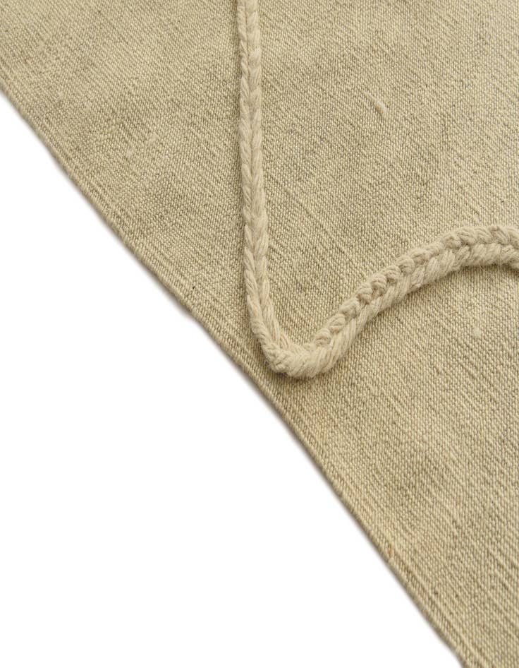 Detail image of  4' 10 x 6' 10  Hand Woven Moroccan Wool Rug