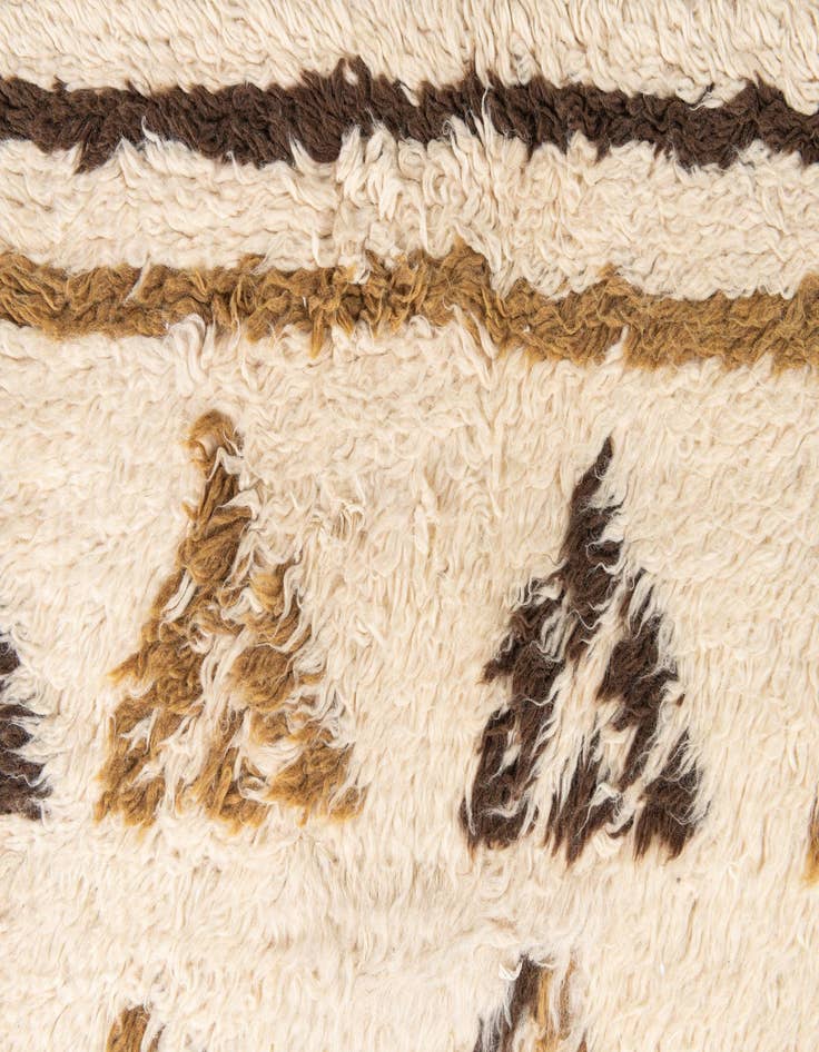 Detail image of  7' 10 x 10' 2  Hand Knotted Moroccan Wool Rug