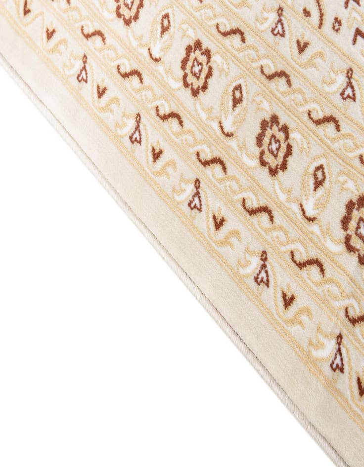 Detail image of  5' x 7' 8 Nain Design Rug