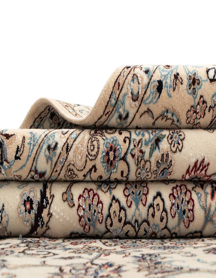 Detail image of  5' x 8' 1 Nain Rug