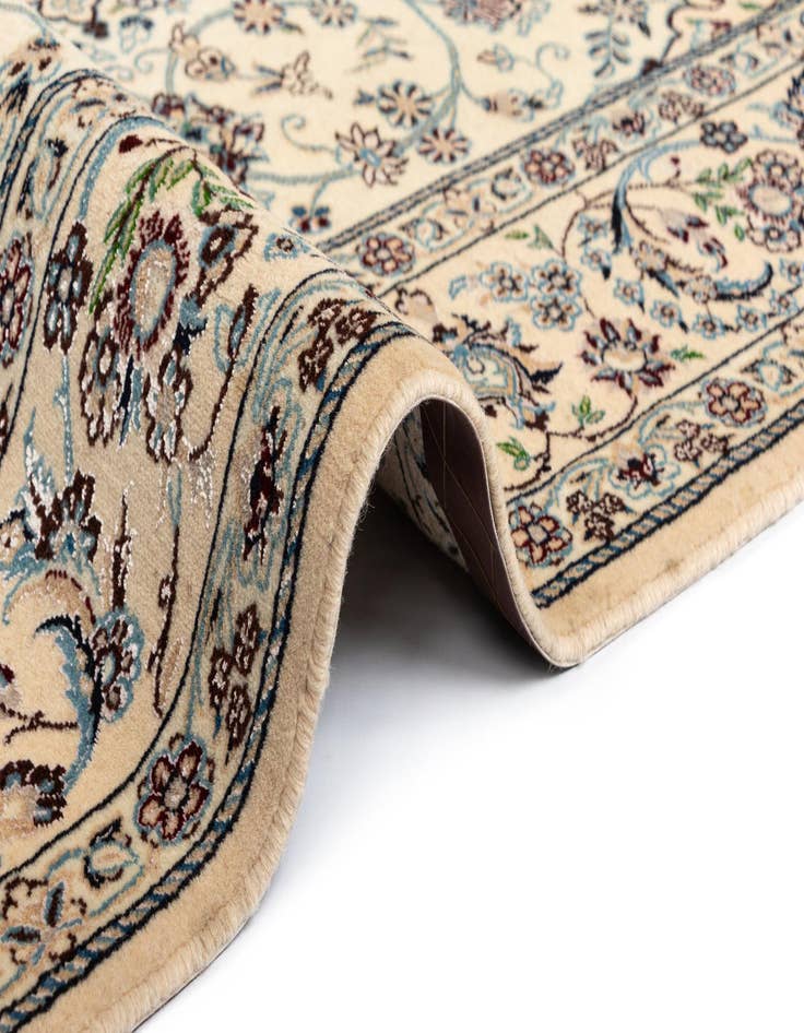 Detail image of  4' 10 x 7' 9 Nain Rug