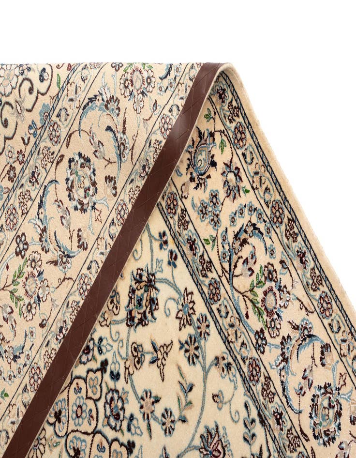 Detail image of  4' 10 x 7' 9 Nain Rug